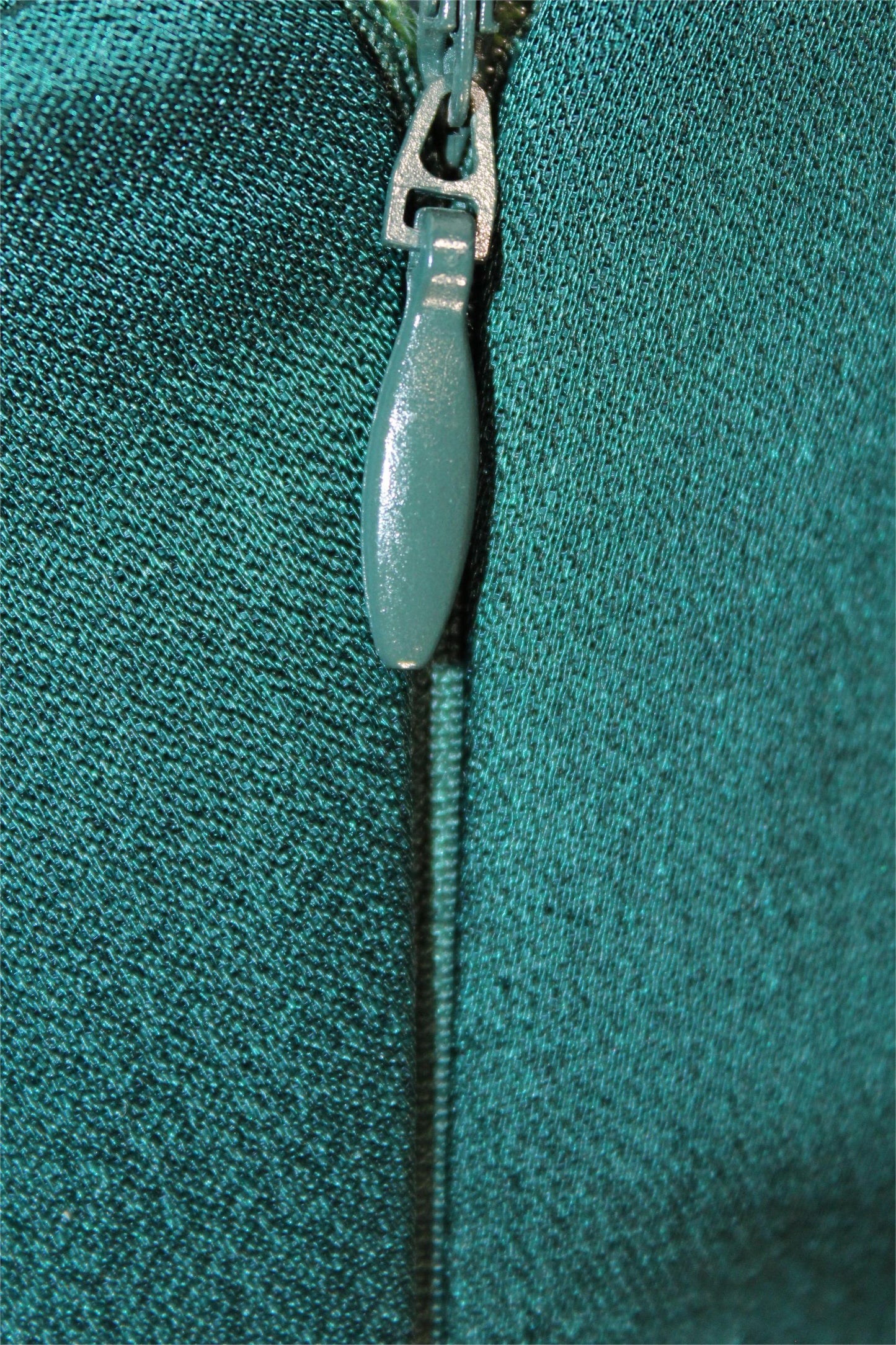 Abito_Emerald_Verde_Aelora_Zip