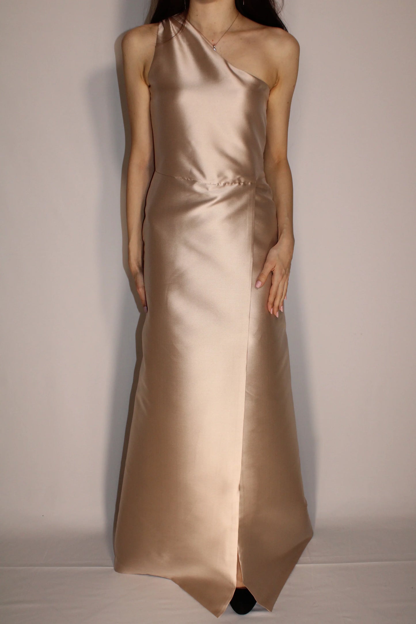 Abito_Lumen_Night_Beige_Aelora_Frontale